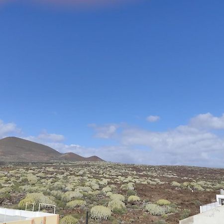 Piso Nuevo En El Puertito De Gueimar Al Lado Del Mar Realizamos Servicio De Excursiones Con Guia 圭马尔港 外观 照片